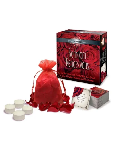 Couples Romance Kit with Rose Pedals & Candles Bedroom Rendezvous